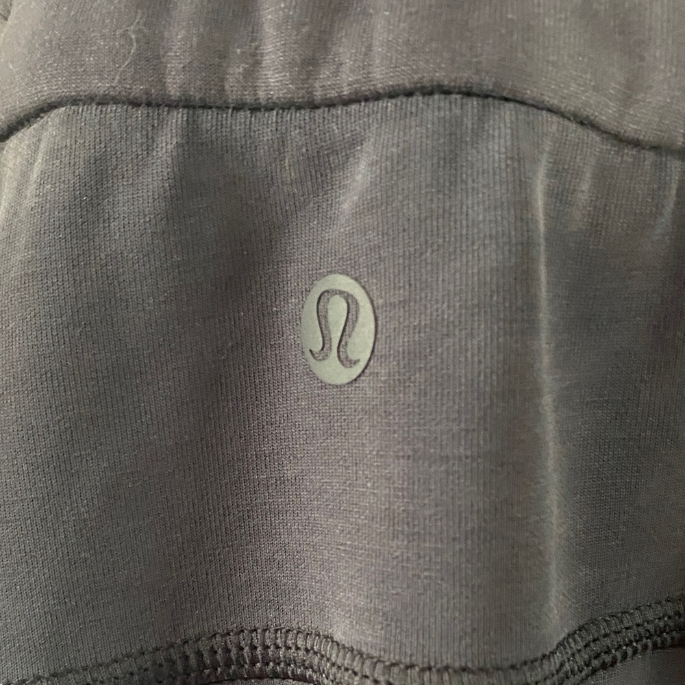 Lululemon Softstreme High-Rise Pant
Black, Size 10 - Picture 4 of 12